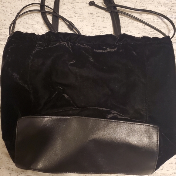 Victoria secret bag - Picture 2 of 3